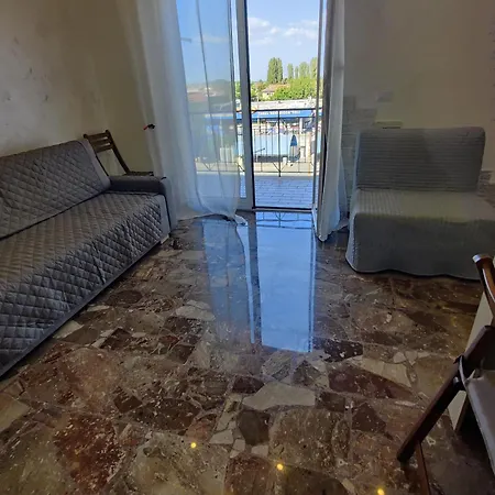 Apartment Robert's Sweet Station House B Anguillara Sabazia